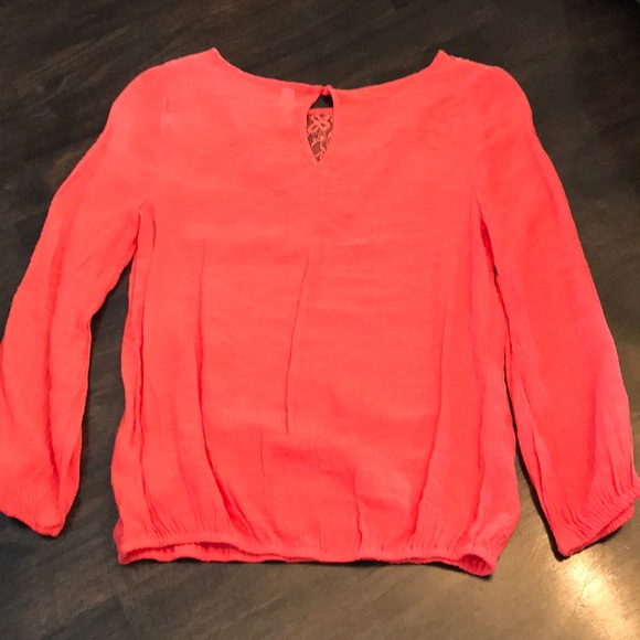 🌼🌸 3 for $15. Coral blouse - Picture 4 of 6